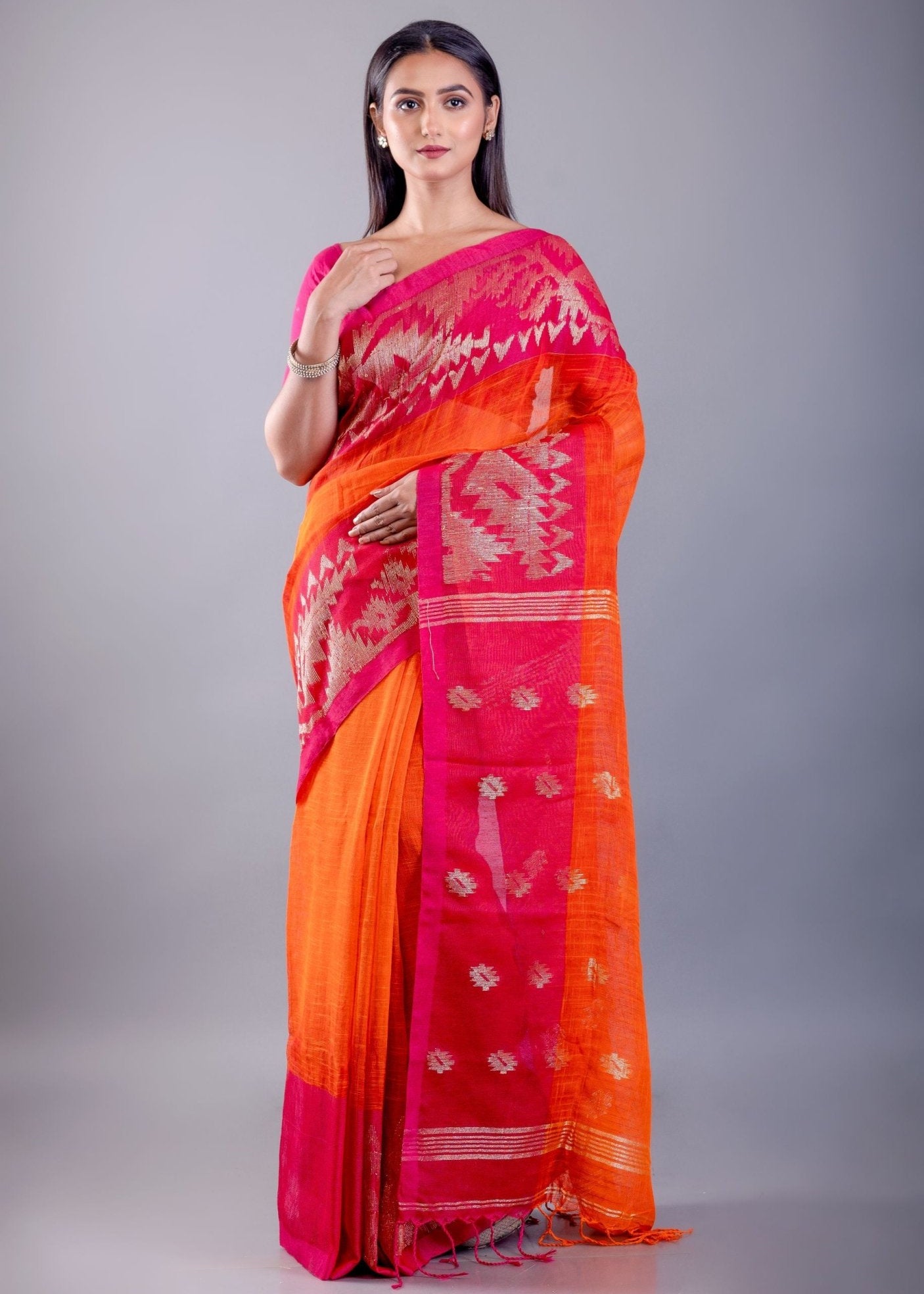Pink and Orange Ombre Tant Jamdani with Floral Motifs - Anvi Couture