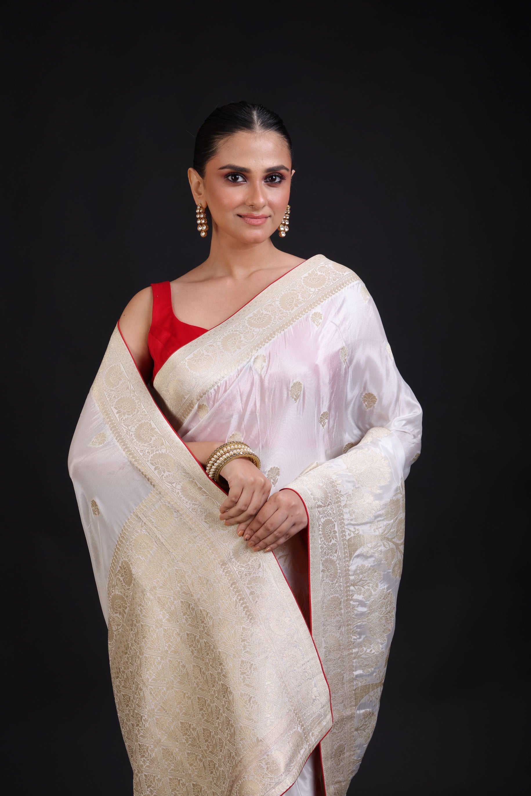 Pure White Banarasi Handloom Saree Close Up
