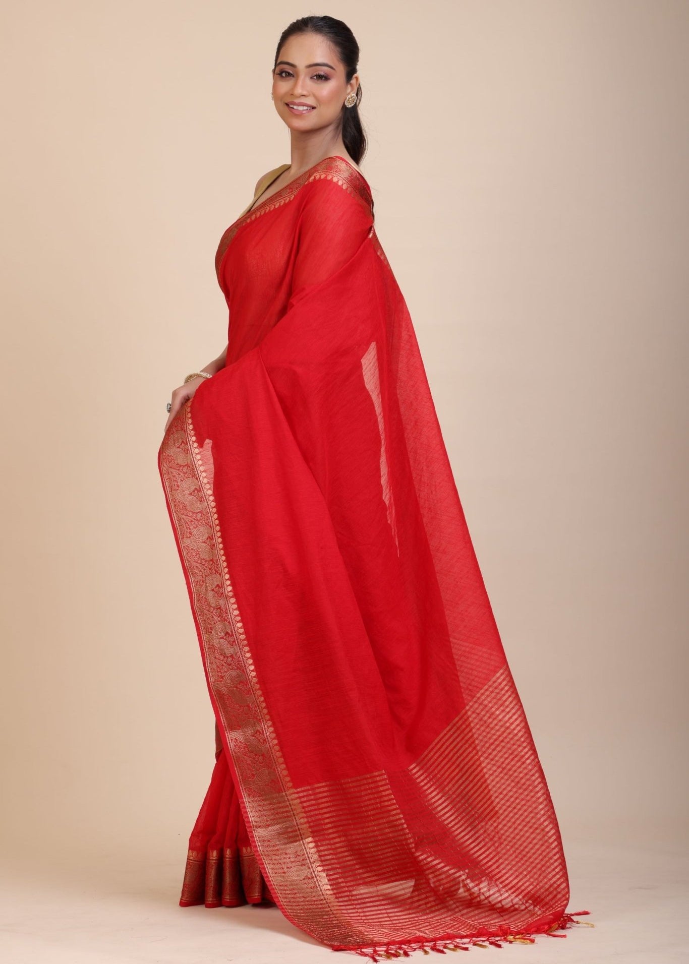 Red Chanderi Silk Saree With Gold Border - Anvi Couture