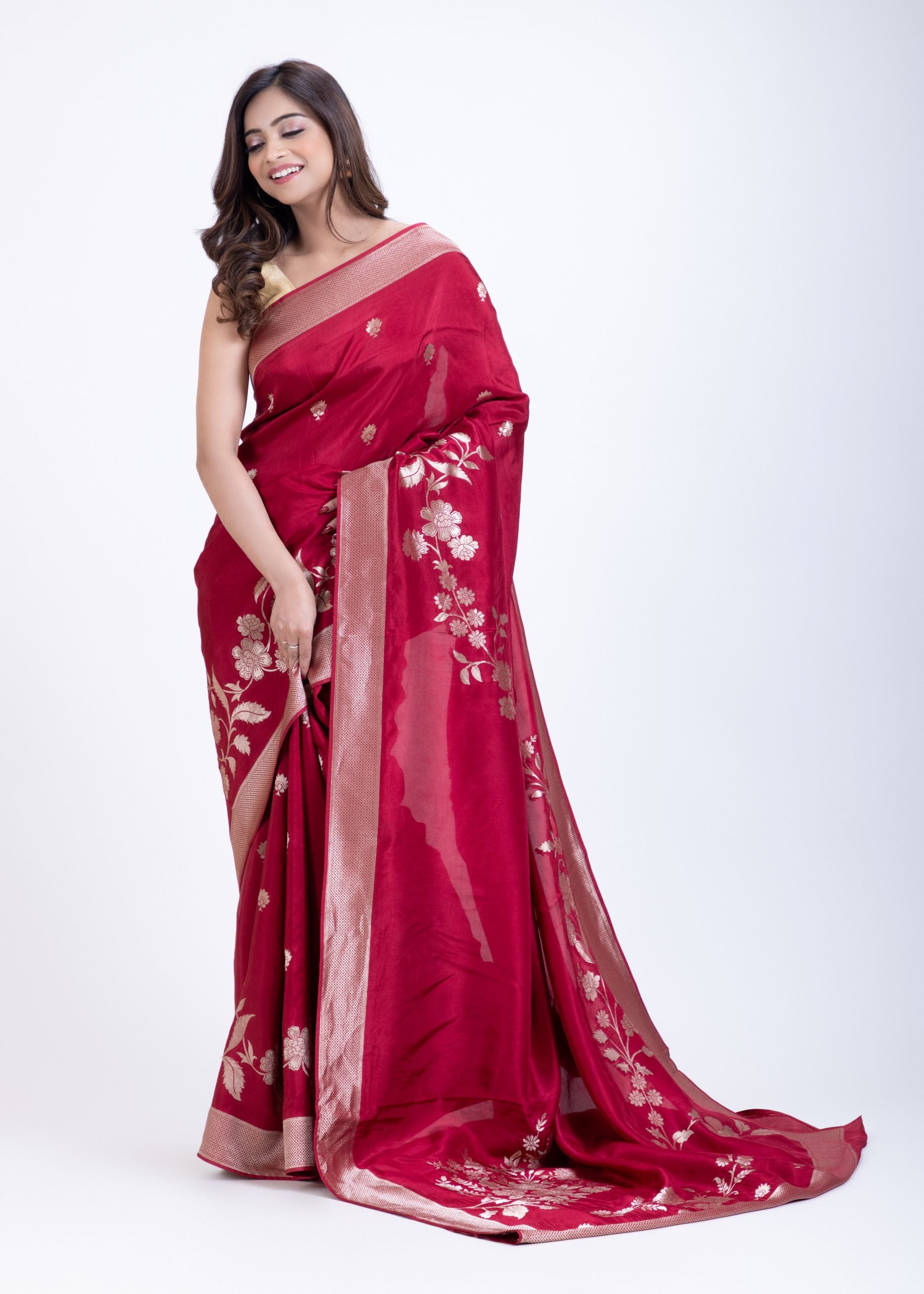 Red Dola Silk Saree With Silver Zari All Over Floral Weaving Full
