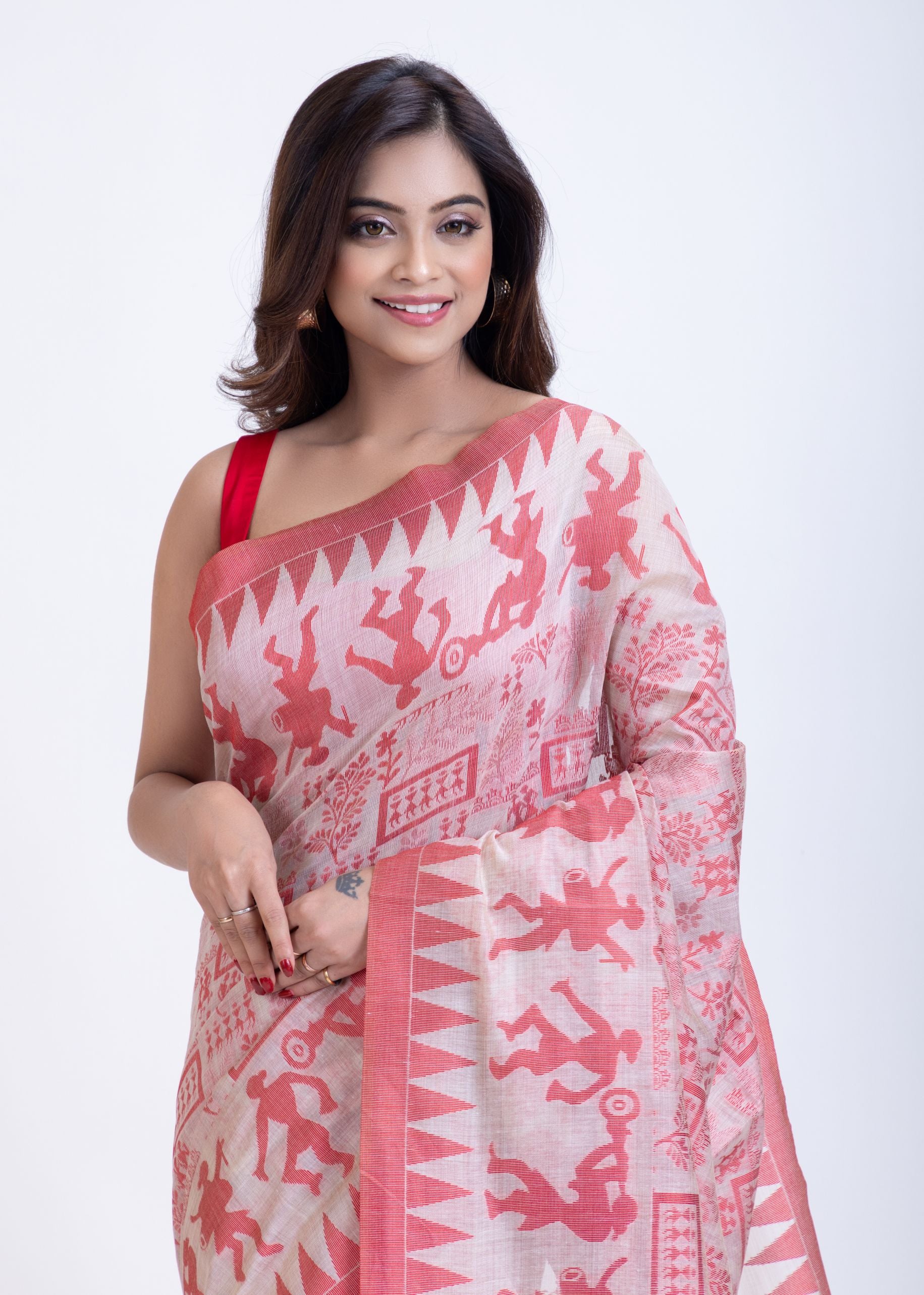 Red and White Jamdani Handloom Saree Close Up

