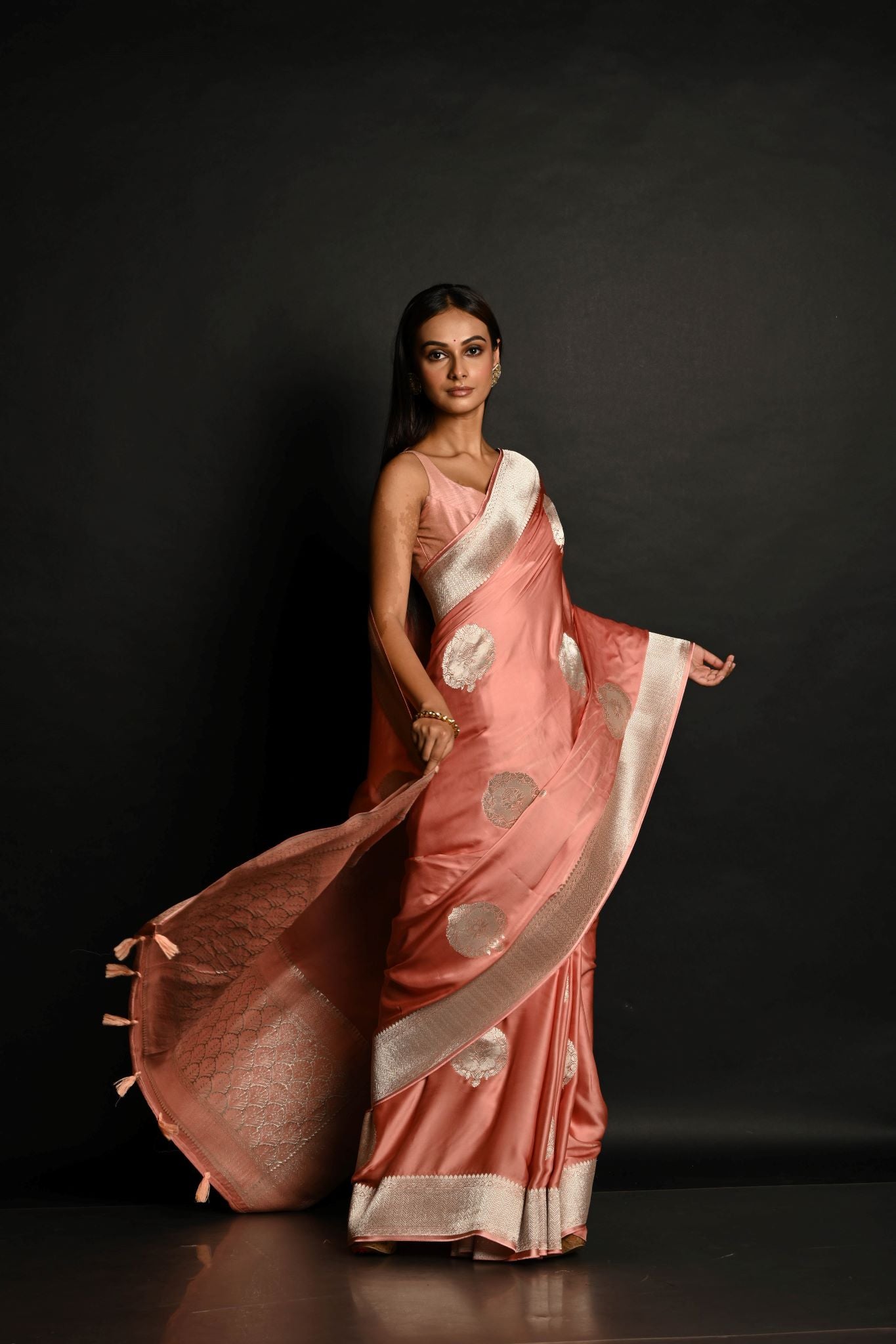 Powder Pink Pure Handloom Banarasi Silk Saree in Silver Zari Weave - Anvi Couture