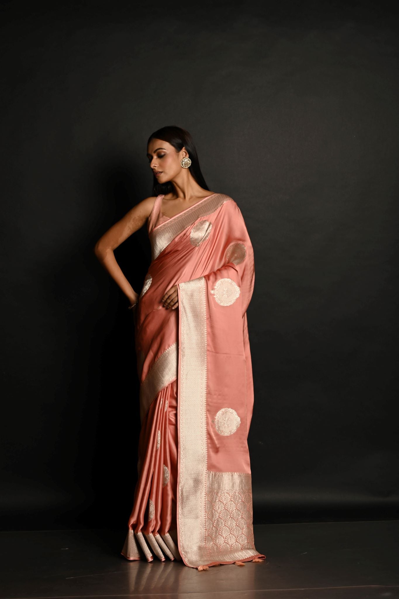 Powder Pink Pure Handloom Banarasi Silk Saree in Silver Zari Weave - Anvi Couture