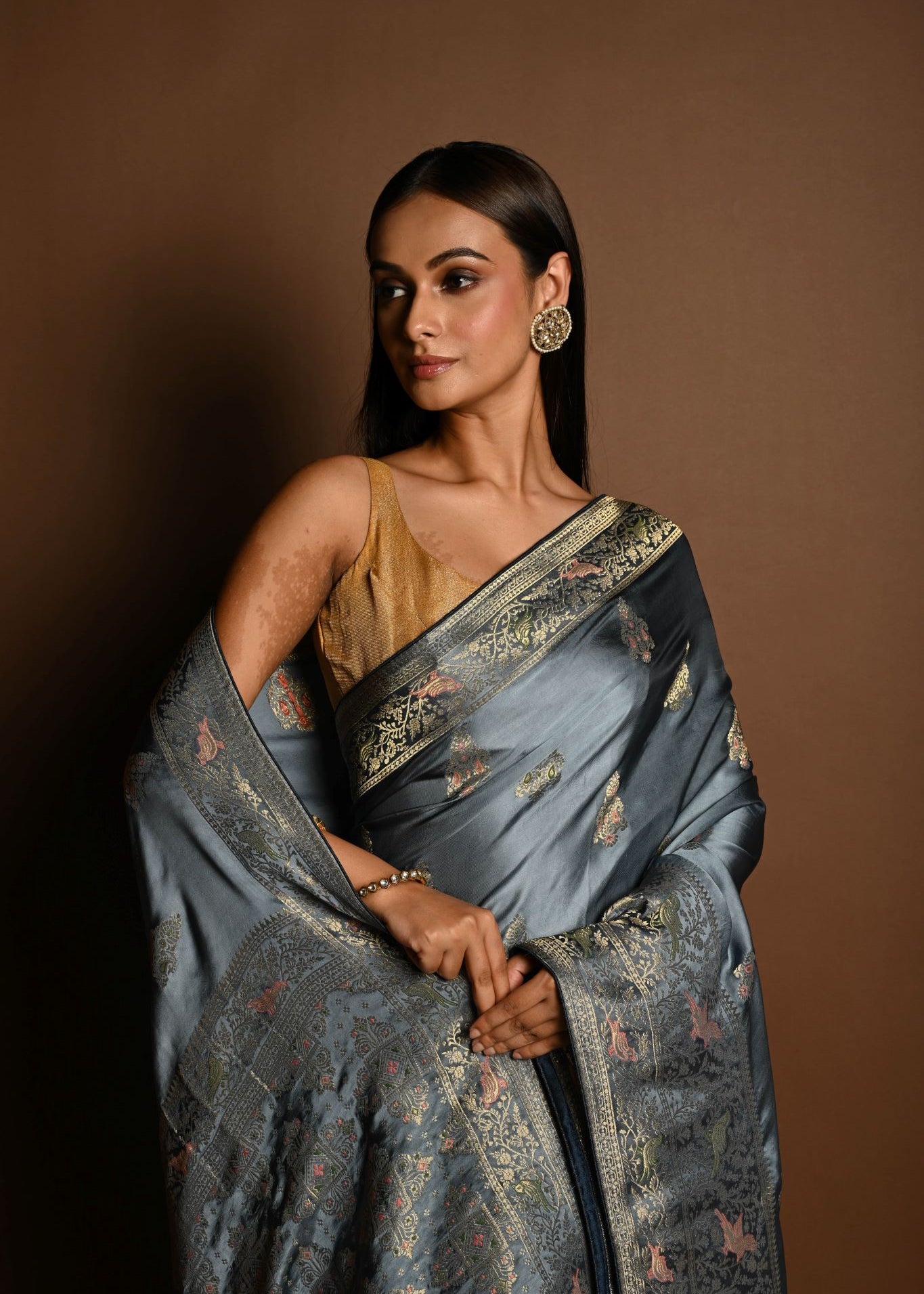 Grey and Gold Meenakari work Satin Silk Handloom Banarasi Saree - Image 4