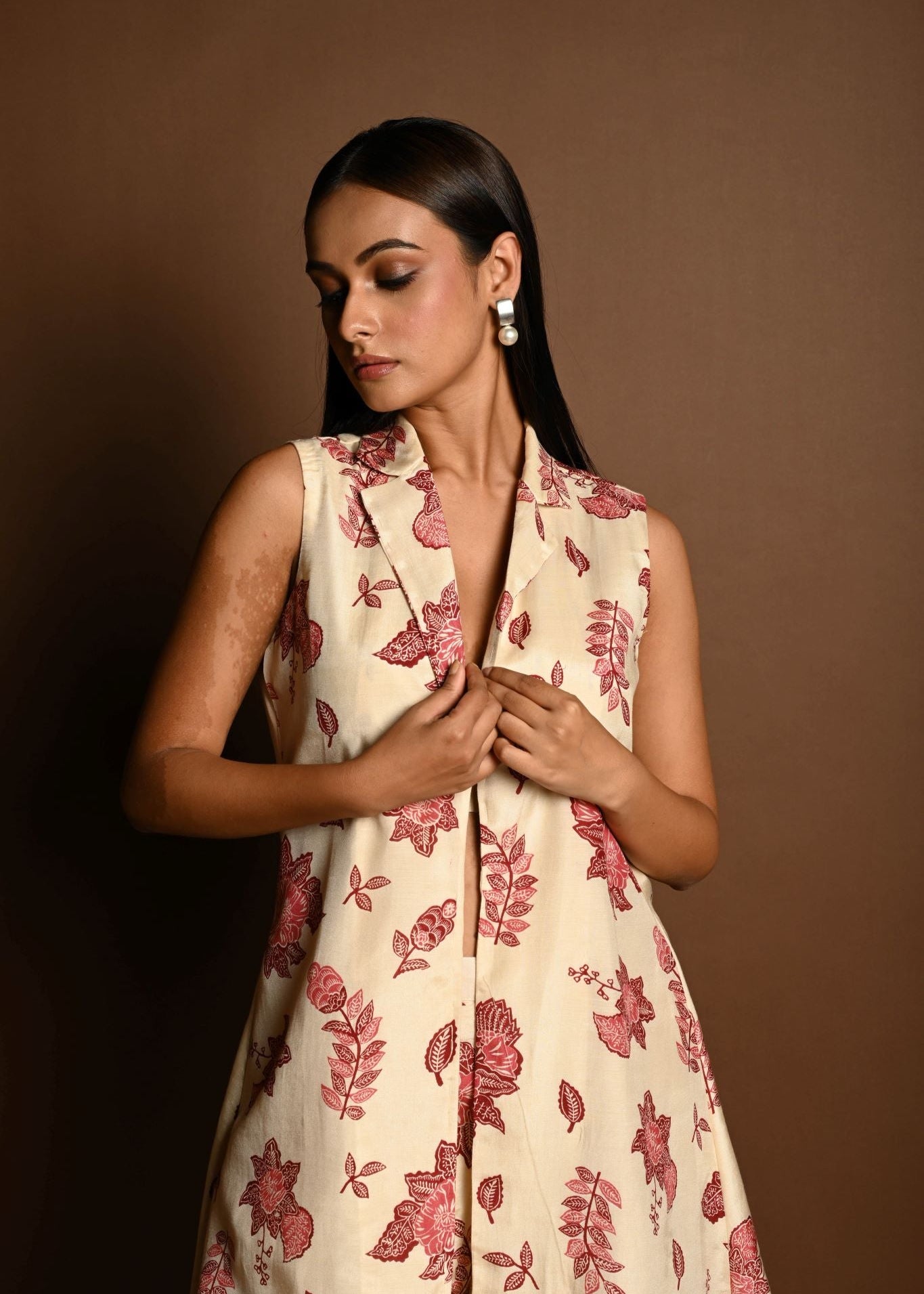 Red and White Printed Long Jacket and Pant Set - Anvi Couture - Image 4