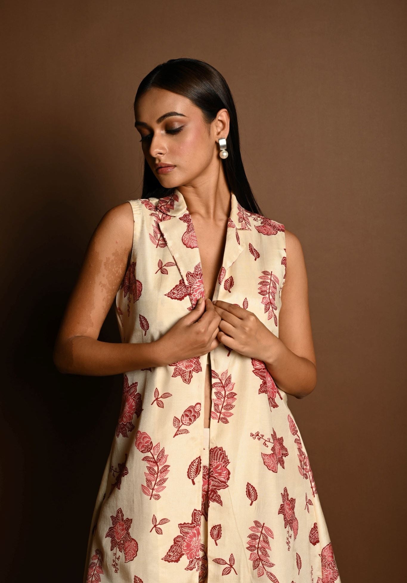 Red and White Printed Long Jacket and Pant Set - Anvi Couture - Image 4