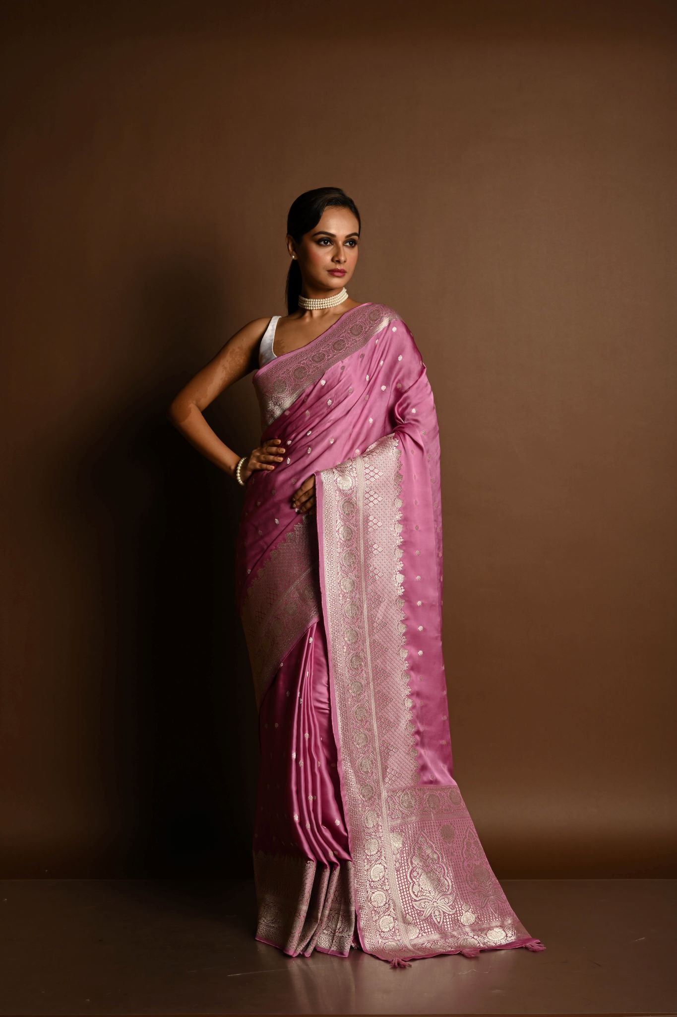 Pastel Mauve Pure Satin Silk Handloom Banarasi Saree - Anvi Couture