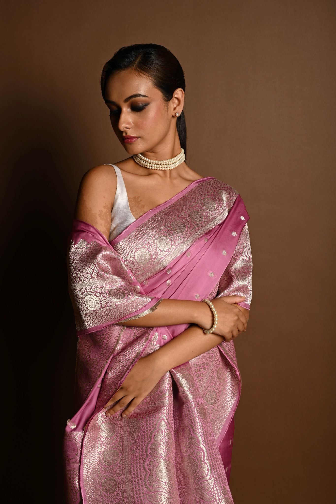 Pastel Mauve Pure Satin Silk Handloom Banarasi Saree - Anvi Couture