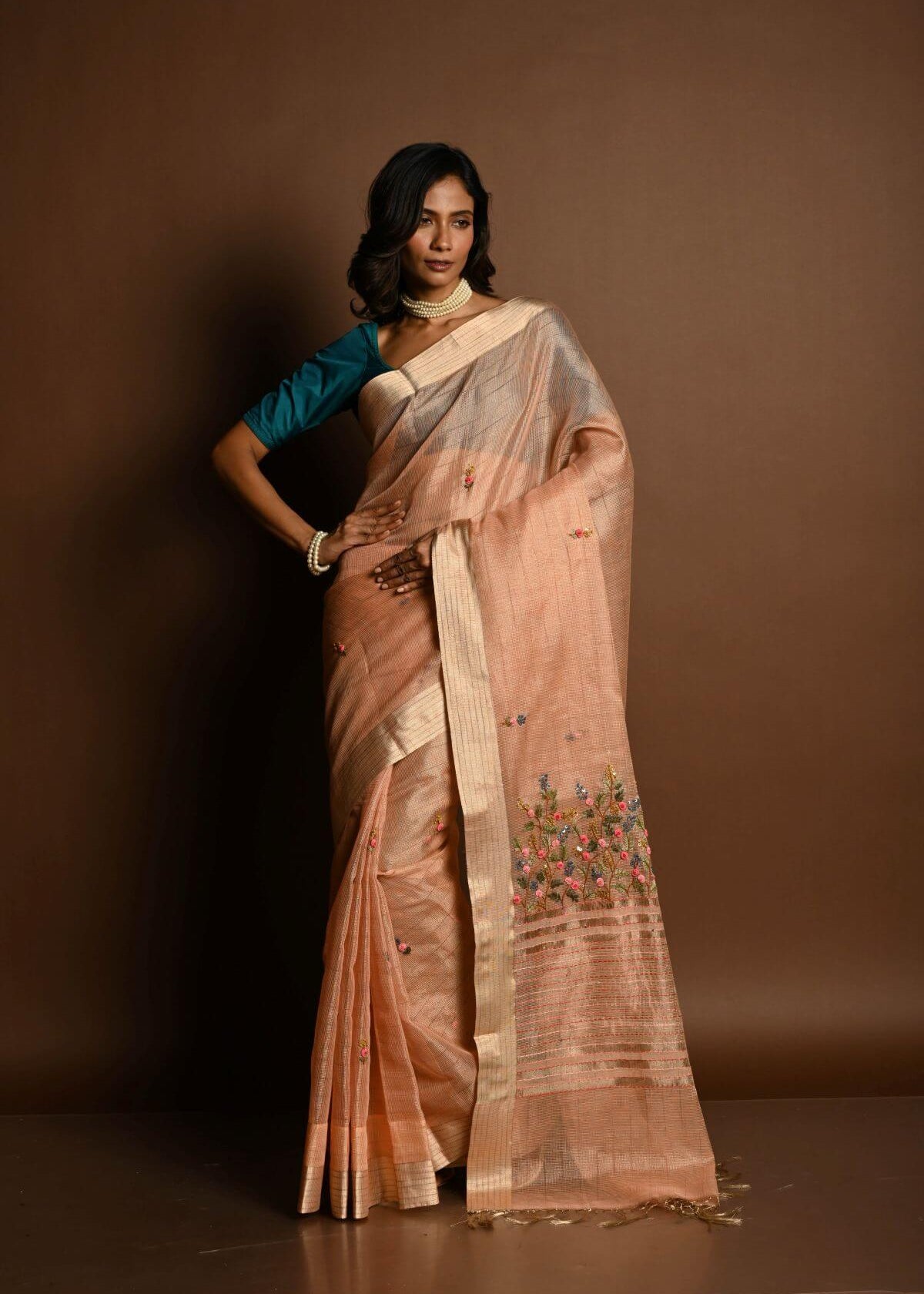 Pink Pure Linen Saree with Floral Resham Thread Embroidery Work - Anvi Couture