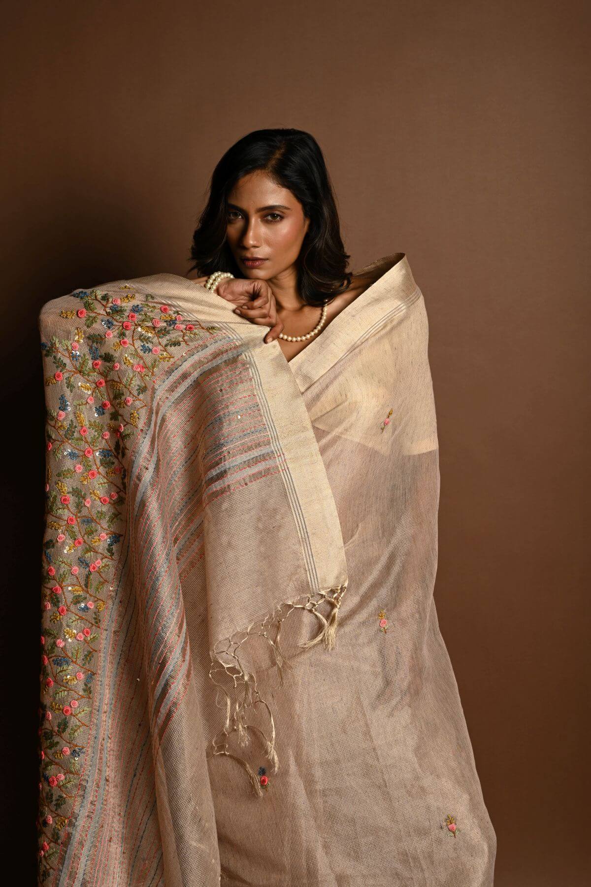 Off - White Saree in Silk Linen with Floral Embroidery Work - Anvi Couture