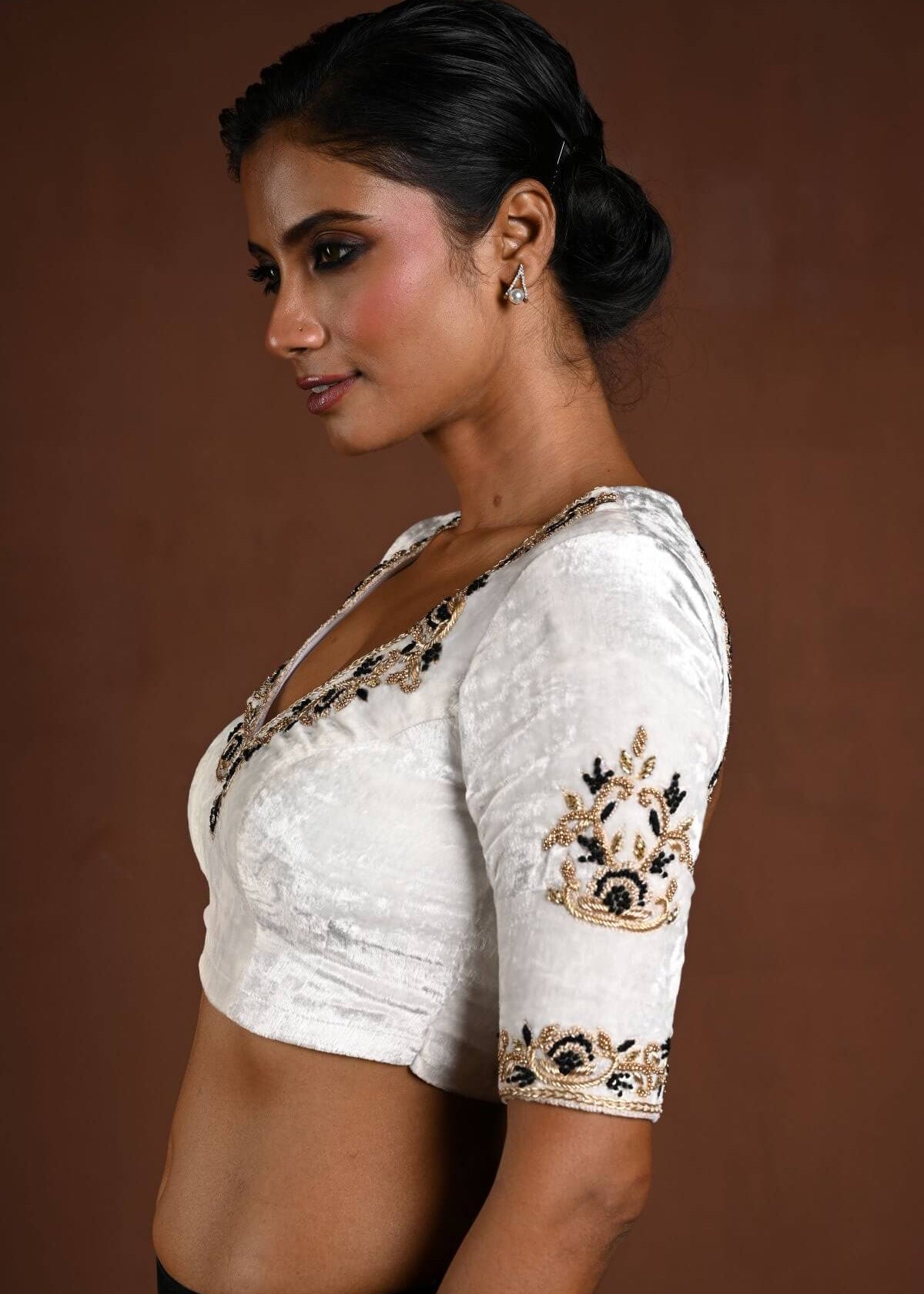 White Embroidered Blouse in Velvet with Half Sleeves and Back Cutout - Anvi Couture