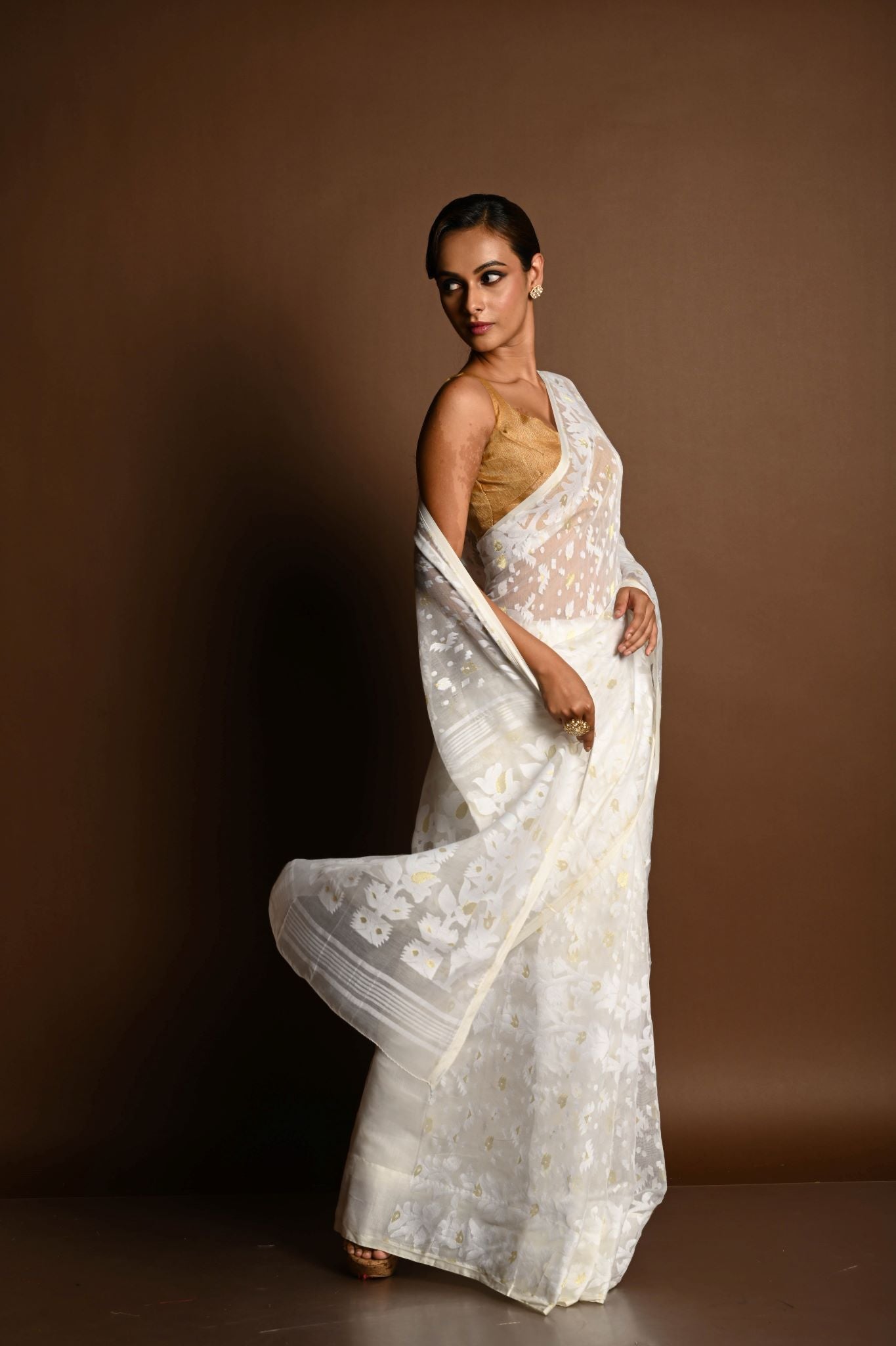 White and Gold Tant Jamdani Saree with All Over Jaal Work - Anvi Couture