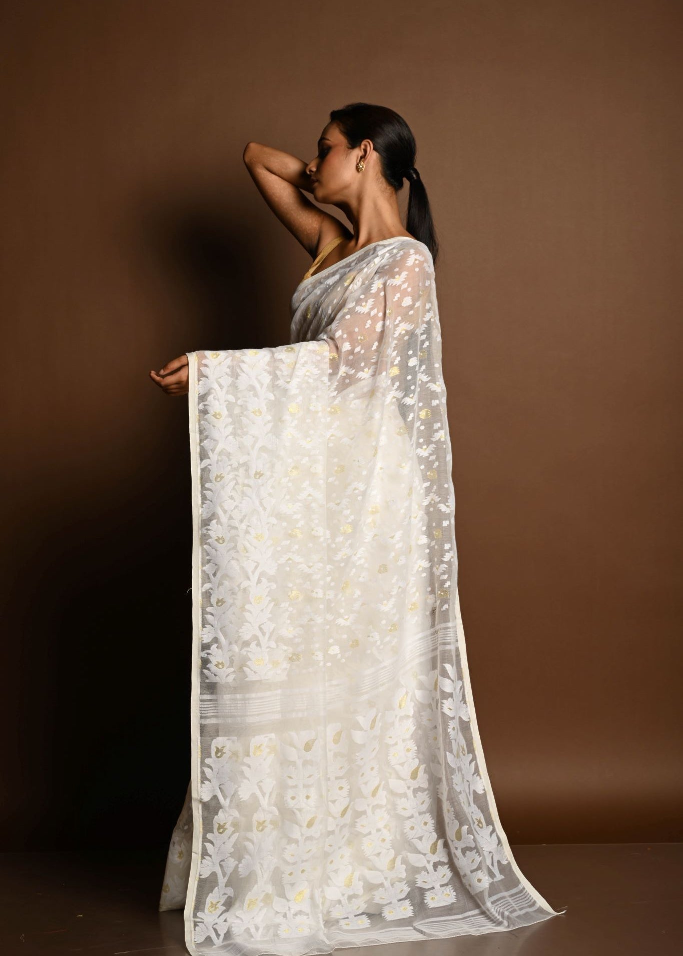 White and Gold Tant Jamdani Saree with All Over Jaal Work - Anvi Couture