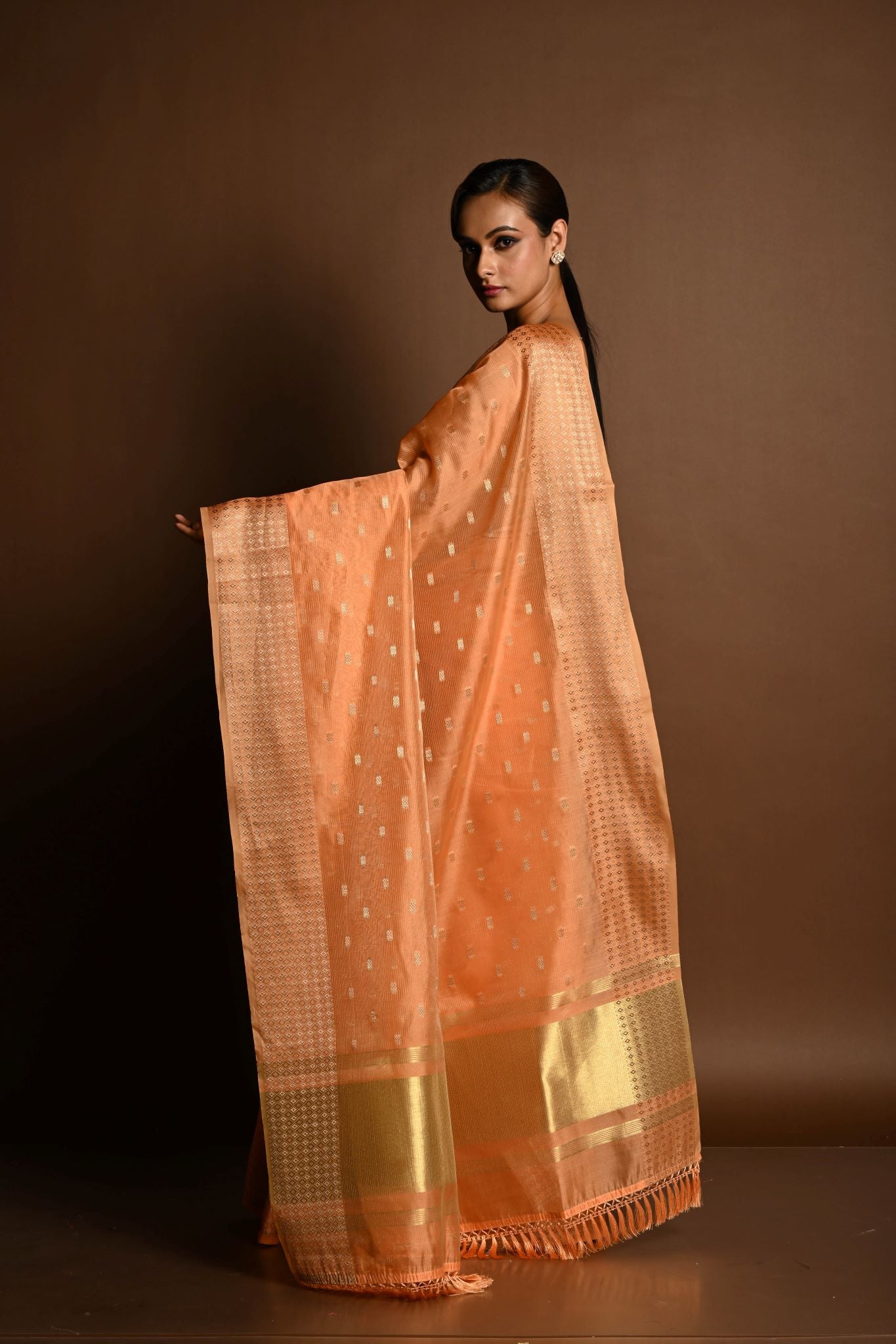 Peach Pink Chanderi Kota Silk Woven Saree With Unstitched Blouse Piece - Anvi Couture