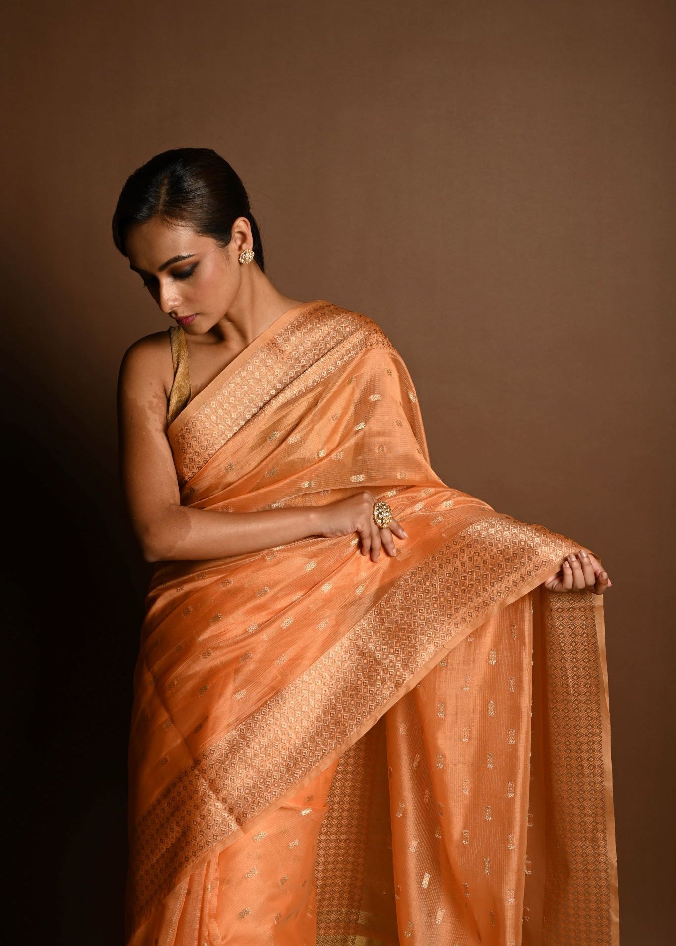 Peach Pink Chanderi Kota Silk Woven Saree With Unstitched Blouse Piece - Anvi Couture