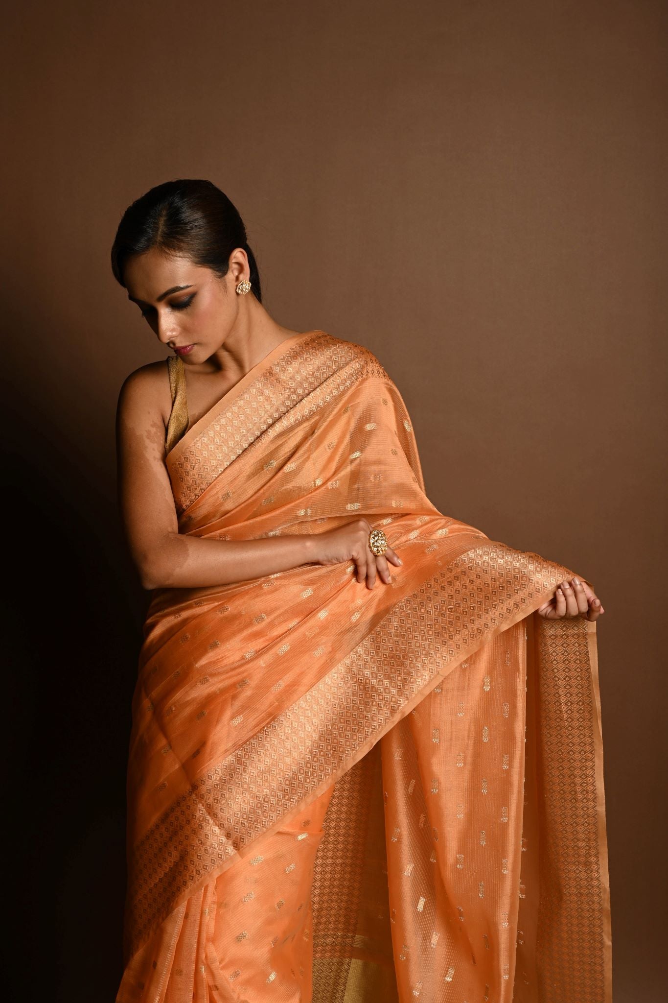 Peach Pink Chanderi Kota Silk Woven Saree With Unstitched Blouse Piece - Anvi Couture