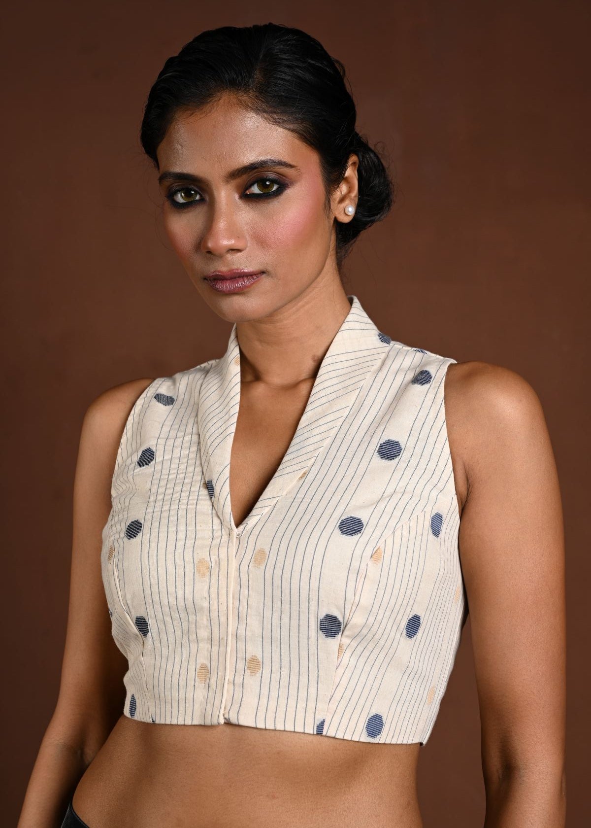 White Collar Blouse with V Neckline and Front Closure - Anvi Couture
