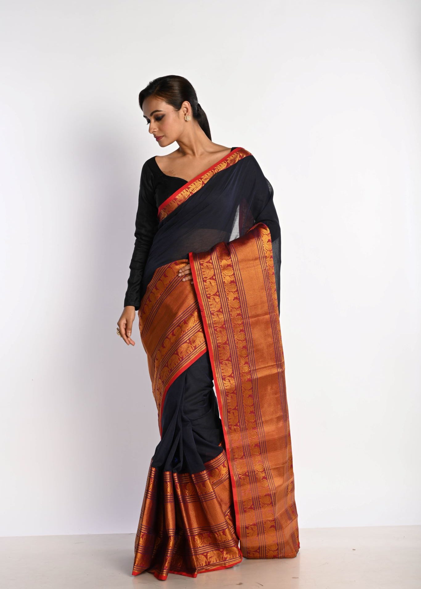 Dark Blue and Red Handwoven Mangalagiri Cotton Silk Saree with Blouse Piece - Anvi Couture