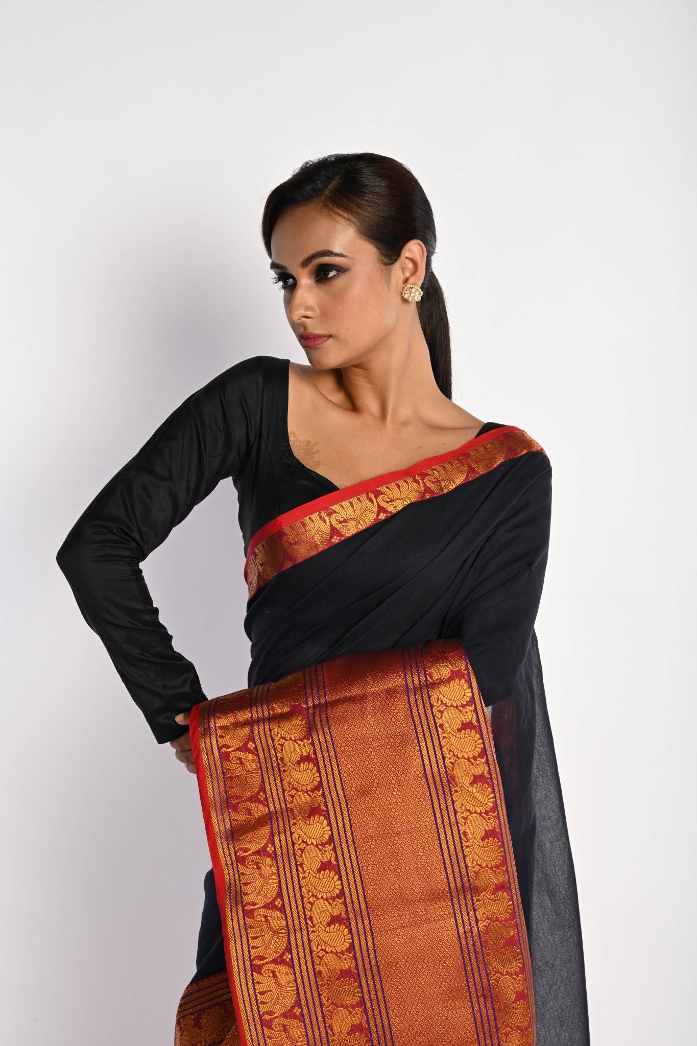 Dark Blue and Red Handwoven Mangalagiri Cotton Silk Saree with Blouse Piece - Anvi Couture