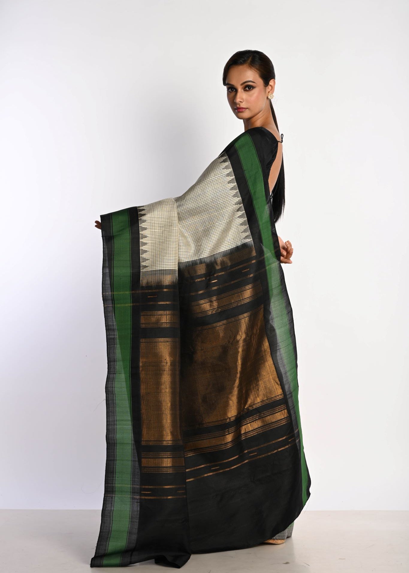 White Handloom Pure Silk Gadwal Saree with Green Border and Checks - Anvi Couture - Image 3