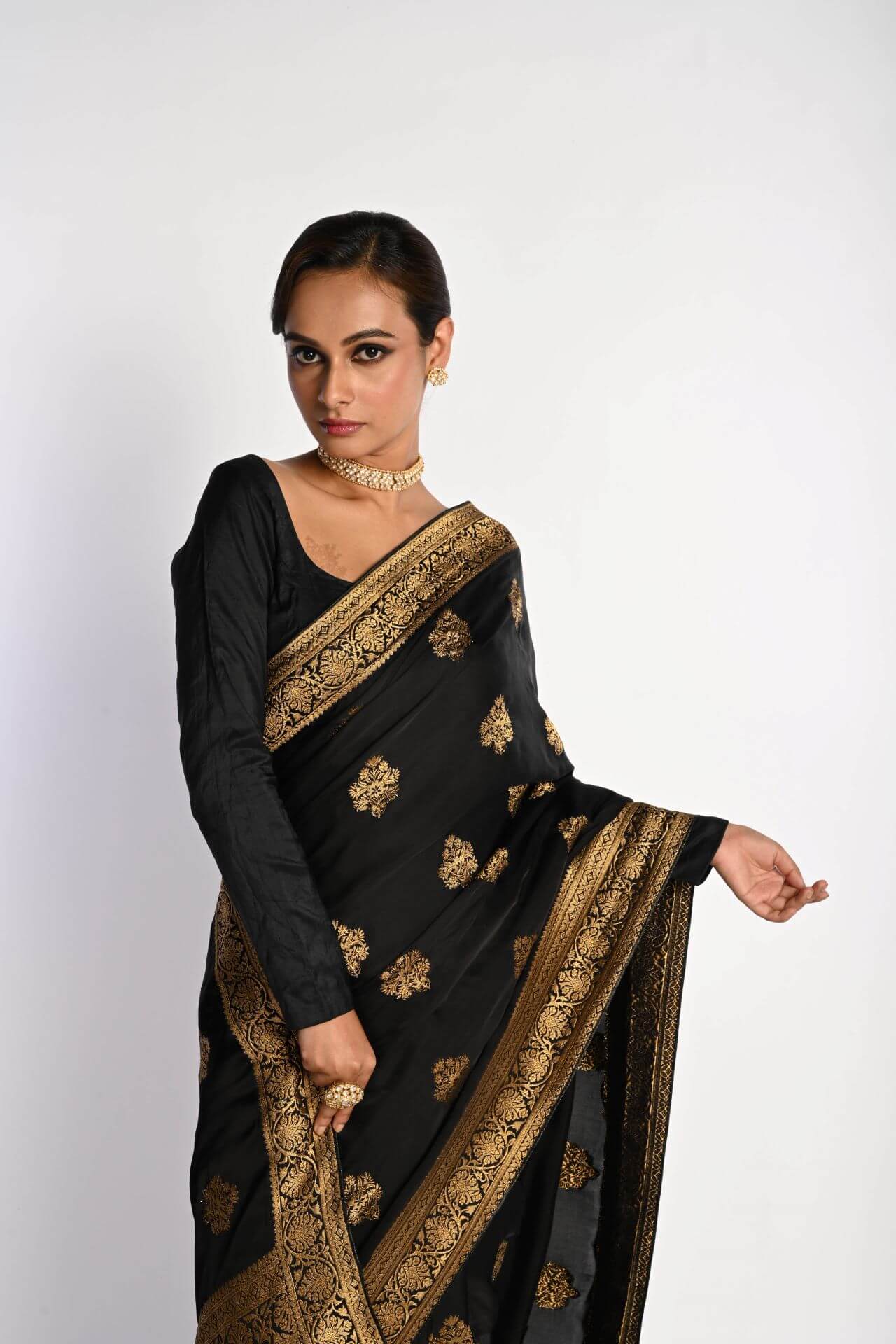 Elegant Black Banarasi Silk Saree with Gold Zari Border