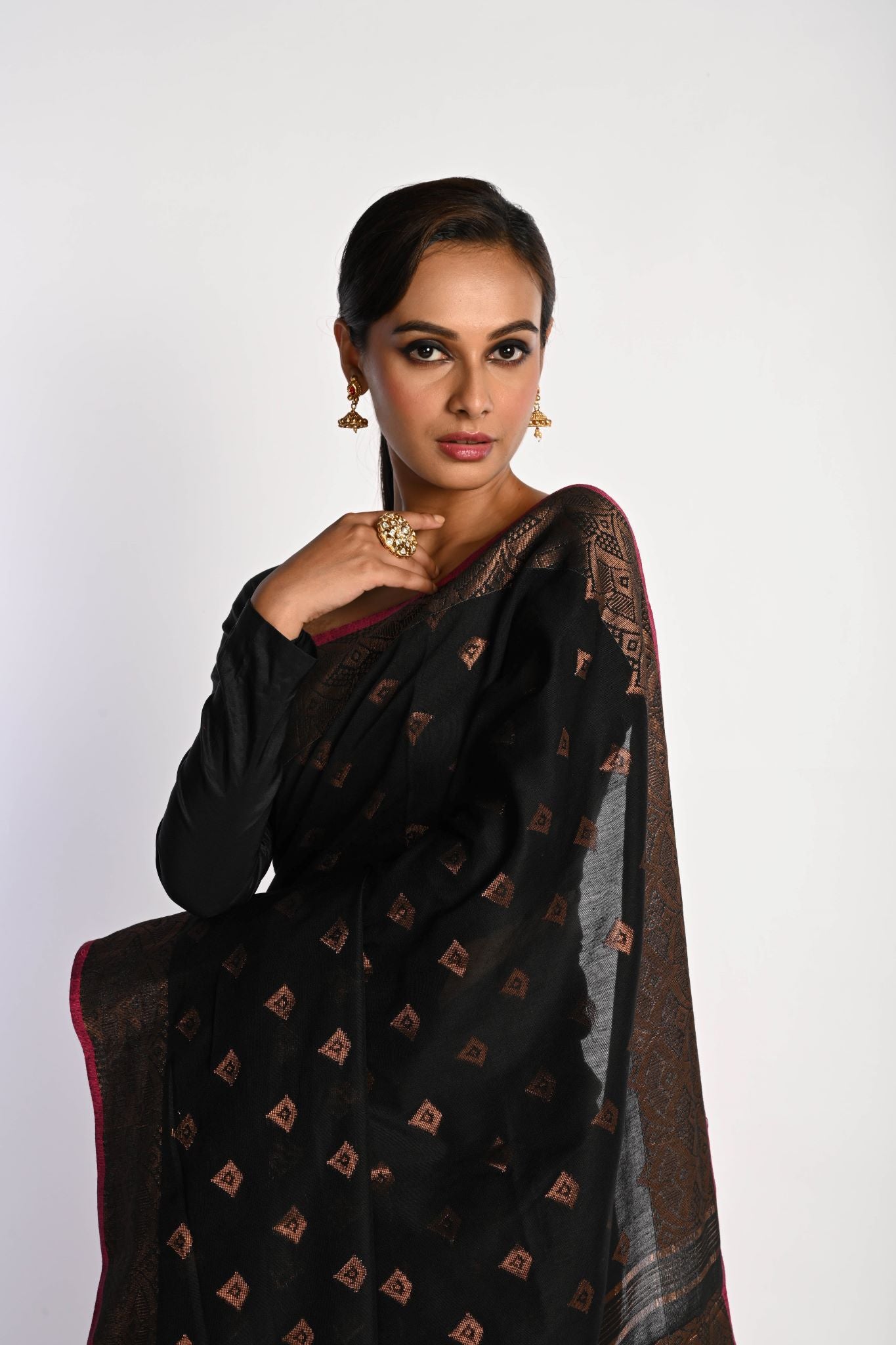 Black Jamdani With Golden Zari Thread Weaving Saree - Anvi Couture