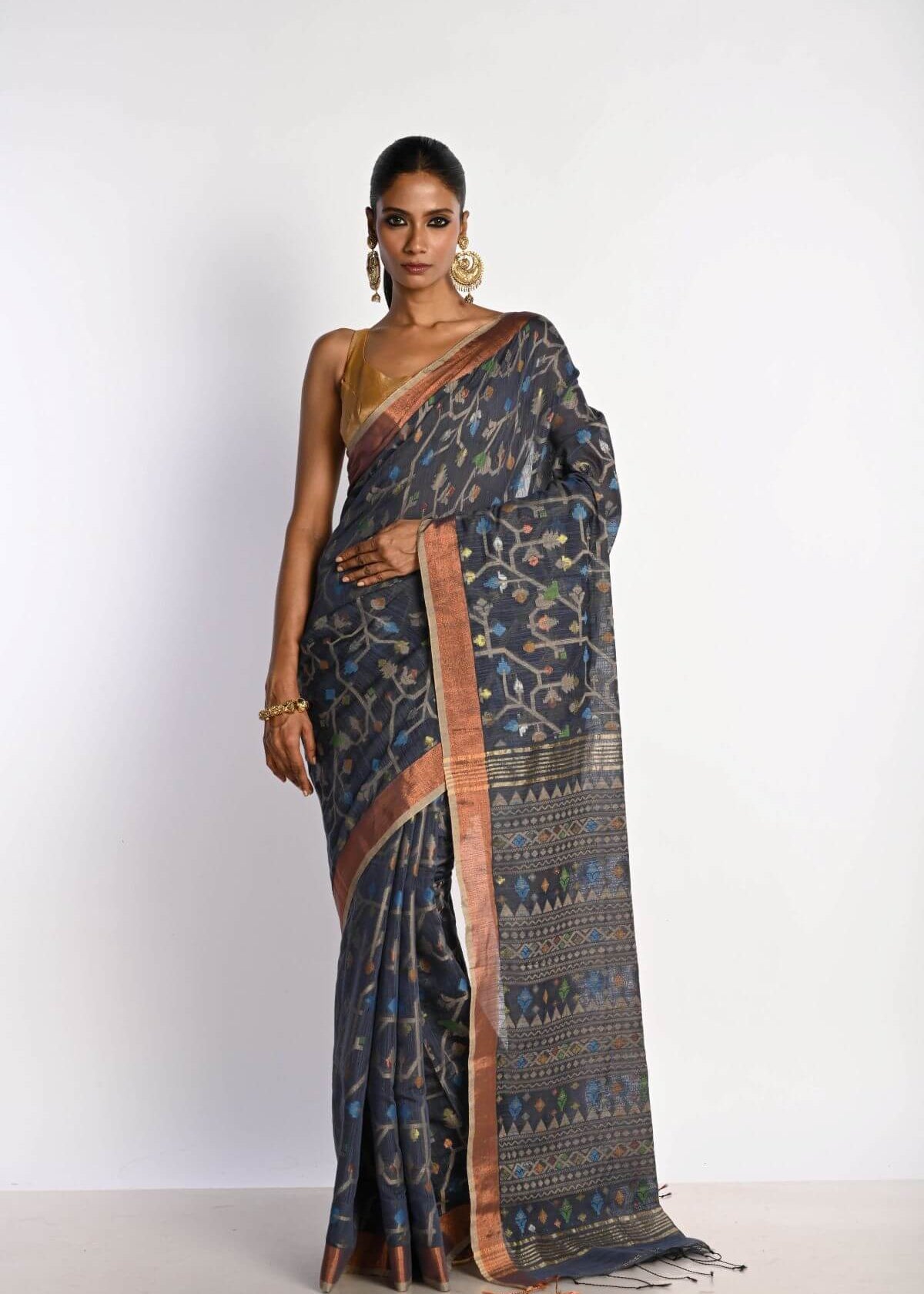 Dark Grey Tant Jamdani Saree with All Over Floral Weaving - Anvi Couture