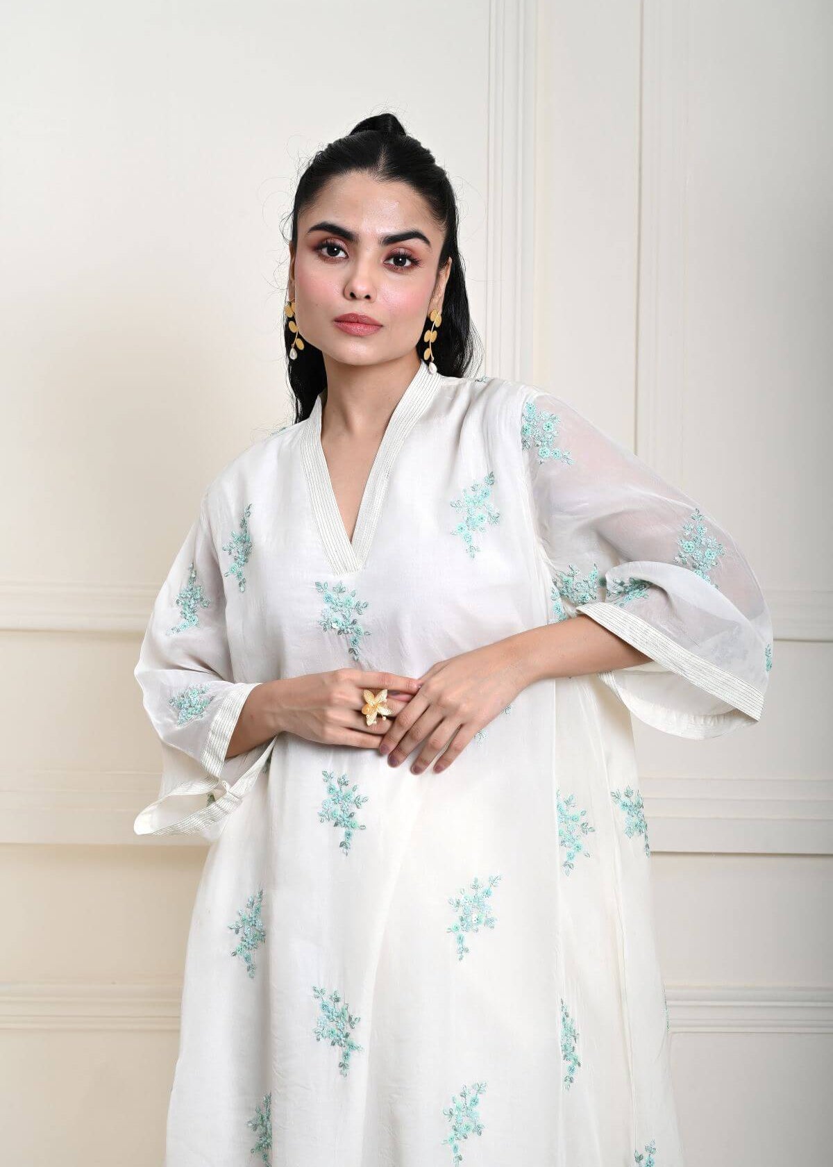 White Kaftan Kurti Set with Blue Floral Embroidery
