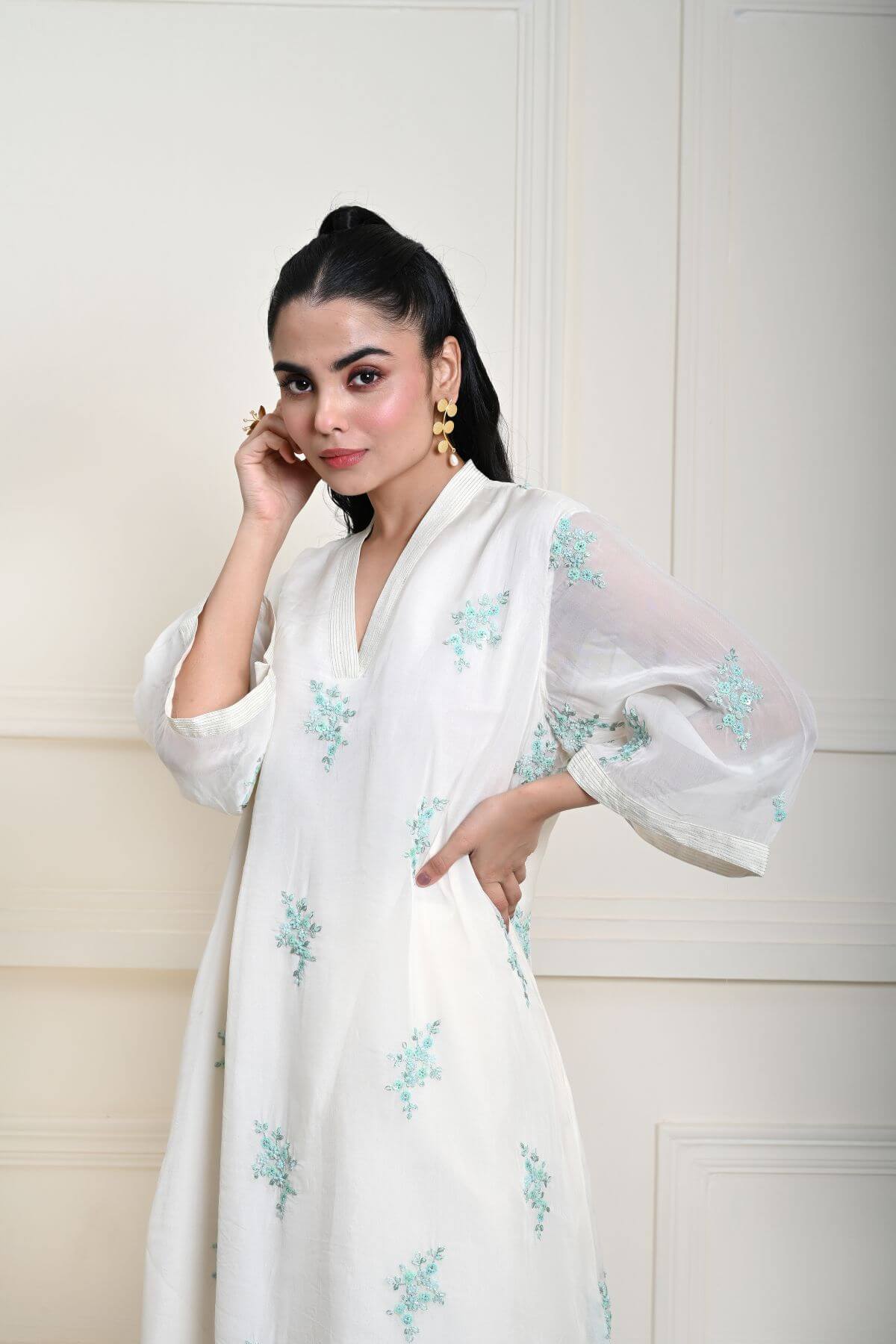 White Kaftan Kurti Set with Blue Floral Embroidery
