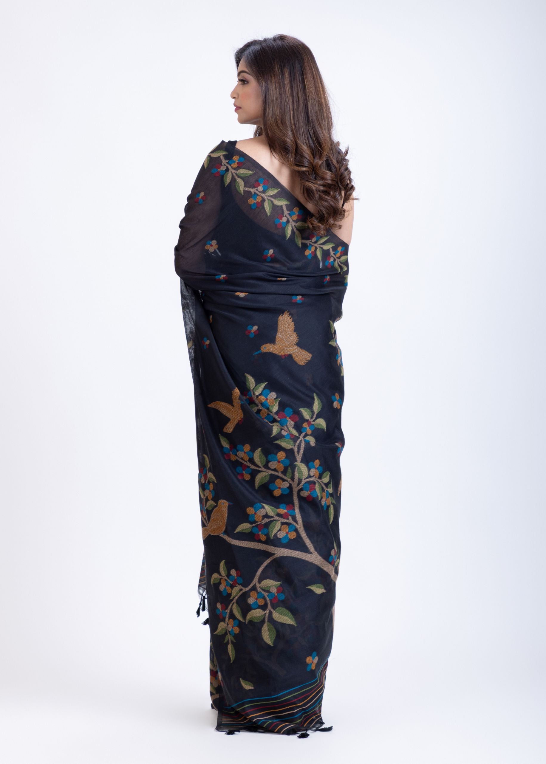 Traditional Black Jamdani Saree With All OverFloral Weaving Back
