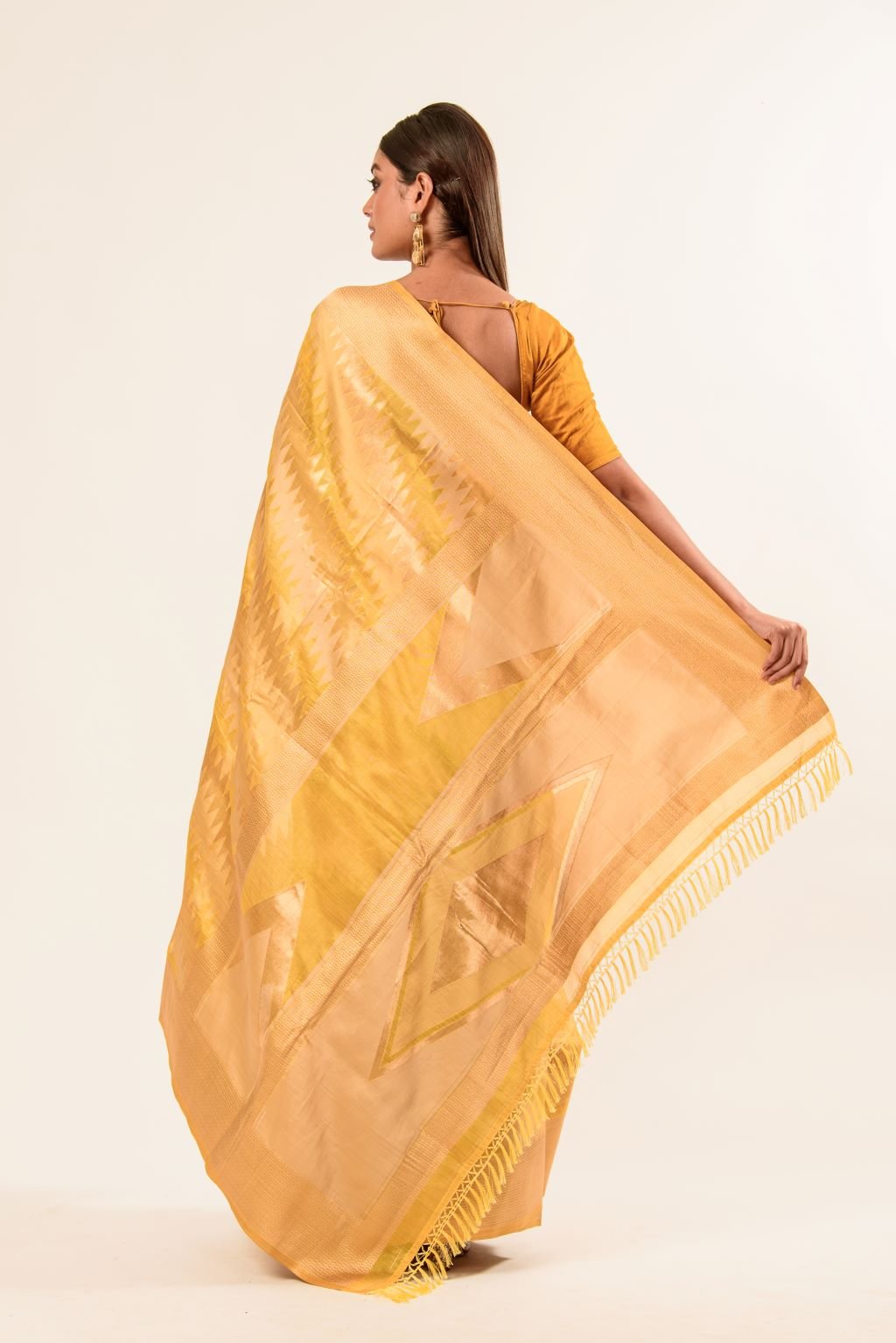 Yellow Handwoven Pure Silk Saree - Anvi Couture