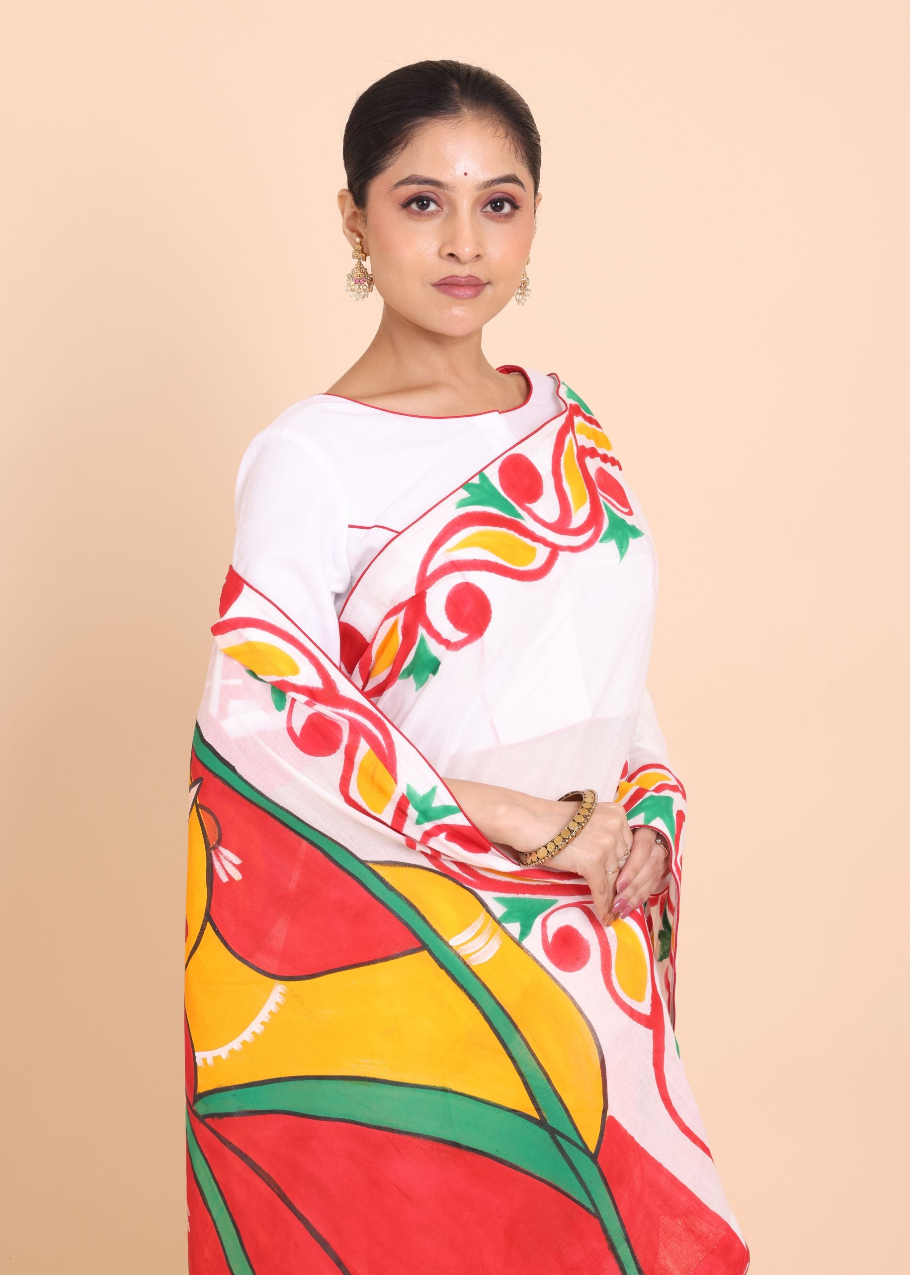 White Cotton Handloom Saree With all over Hand Paint Close Up