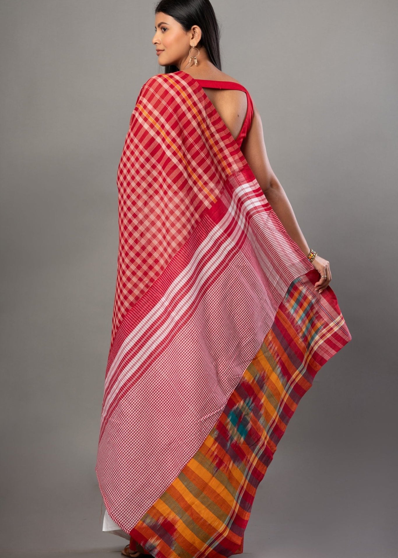 White Cotton Saree With Red Multicolor Gamcha Checks - Anvi Couture - Back