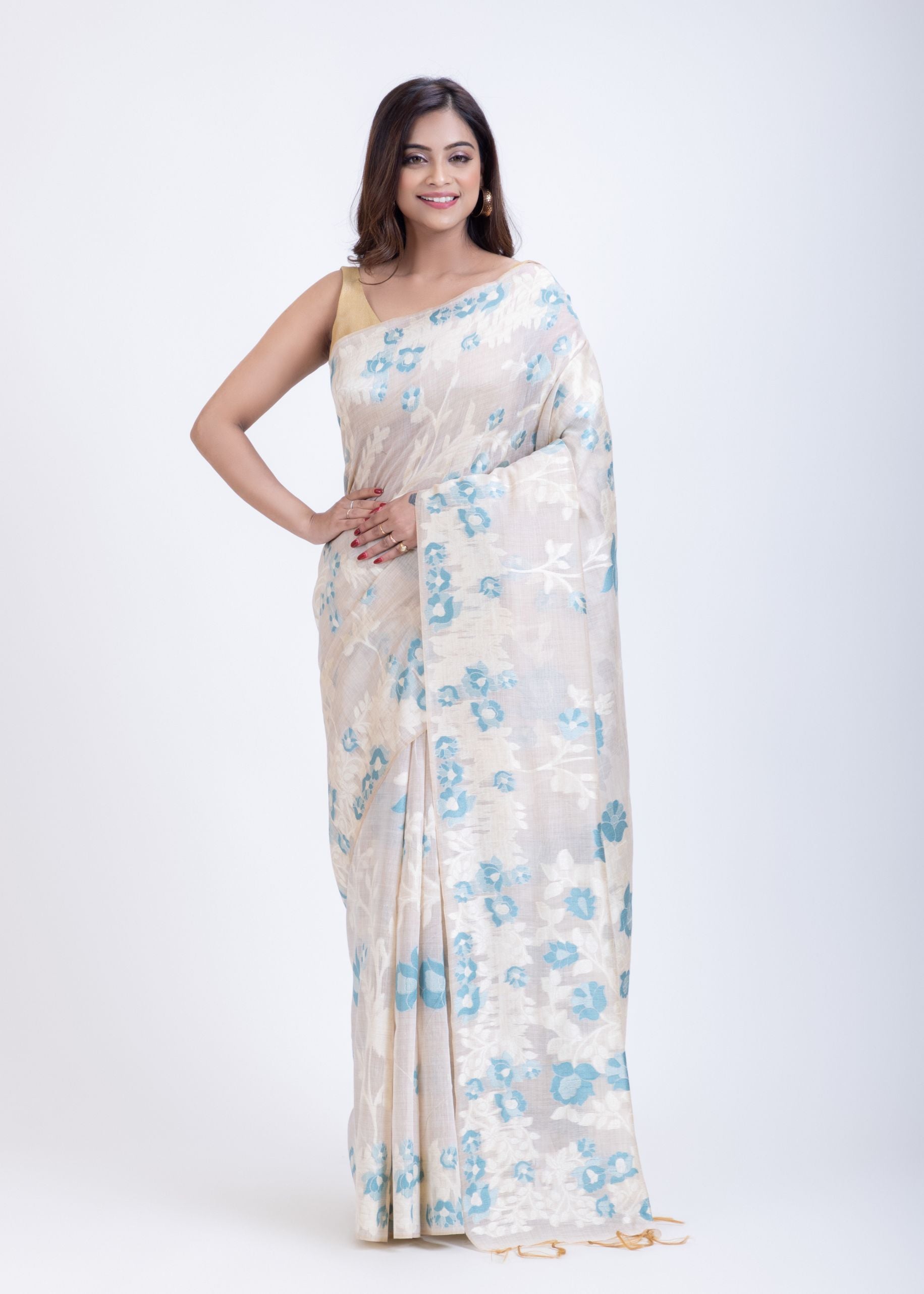 White Dhakai Jamdani Saree with Blue and White Floral Motifs Full
