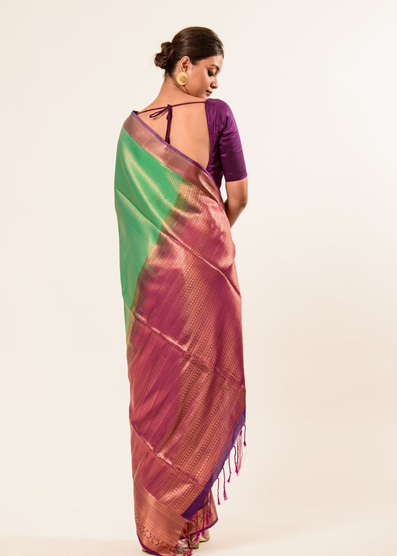 Forest Green Kanjivaram Silk Saree with Magenta Border and all over Zari - Image 5