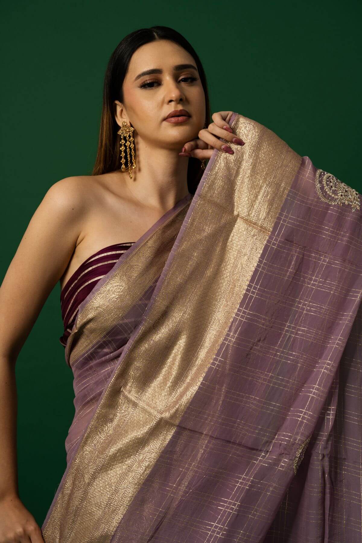 Soft and Luxurious Lavender Organza Saree with Elegant Gold Embroidered Border Design